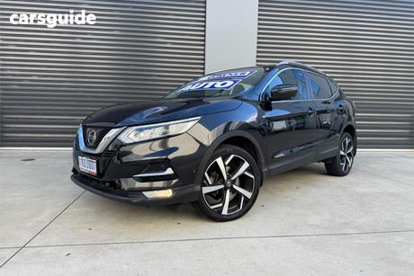 Black 2018 Nissan Qashqai Wagon N-Tec