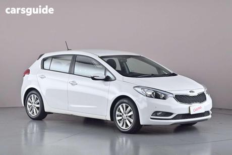 White 2015 Kia Cerato Hatchback S Premium