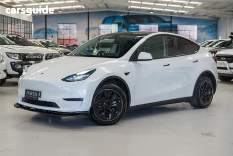 White 2023 Tesla Model Y Wagon Rear-Wheel Drive