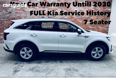 White 2023 Kia Sorento Wagon S 7 Seat
