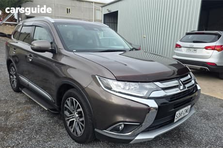 Brown 2018 Mitsubishi Outlander Wagon Ls 7 Seat (2Wd)