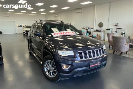 Grey 2014 Jeep Grand Cherokee Wagon Laredo (4X4)