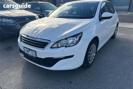 White 2016 Peugeot 308 Hatchback Active