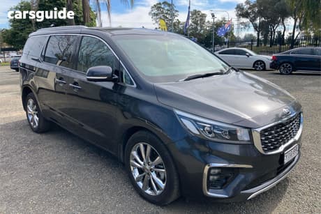 Grey 2019 Kia Carnival Wagon Platinum