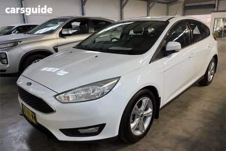 White 2016 Ford Focus Hatchback Trend