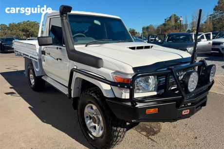White 2009 Toyota Landcruiser Cab Chassis Workmate (4X4)