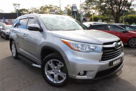 Silver 2016 Toyota Kluger Wagon Grande (4X4)
