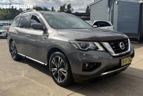 Grey 2017 Nissan Pathfinder Wagon Ti (4X2)