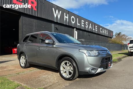 Grey 2014 Mitsubishi Outlander Wagon Ls (4X4)
