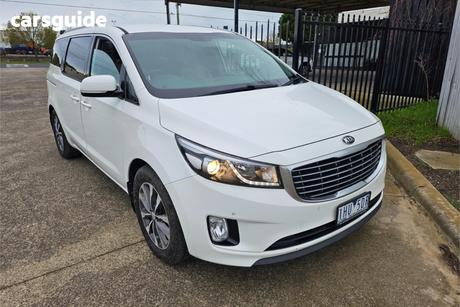 White 2016 Kia Carnival Wagon Sli