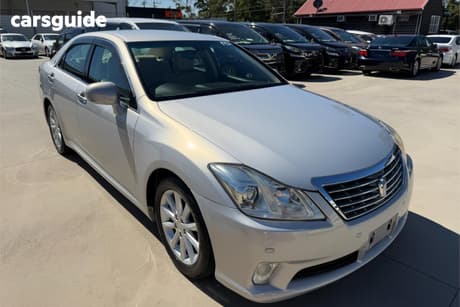 Silver 2011 Toyota Crown Sedan ROYAL SALOON