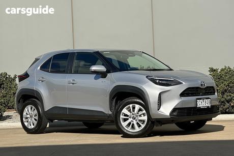 Silver 2025 Toyota Yaris Cross Wagon Gxl Hybrid