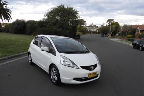 White 2009 Honda Jazz Hatchback Gli