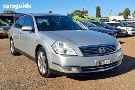 Silver 2007 Nissan Maxima Sedan St-L