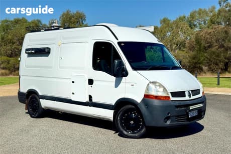 White 2007 Renault Master Commercial AIR
