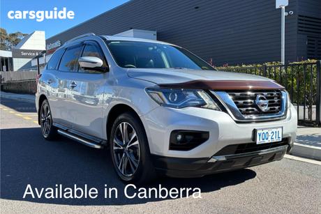 Silver 2017 Nissan Pathfinder Wagon Ti (4X4)
