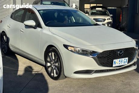 White 2024 Mazda 3 Sedan G20 Evolve