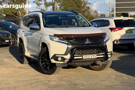 White 2019 Mitsubishi Pajero Sport Wagon Black Edition (4X4) 7 Seat