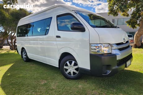 White 2017 Toyota HiAce Bus Commuter