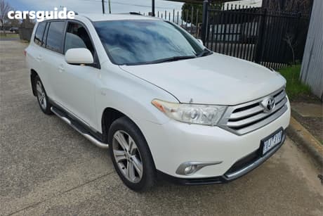 White 2011 Toyota Kluger Wagon Kx-S (Fwd)