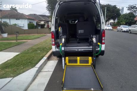 White 2016 Toyota HiAce Bus Commuter