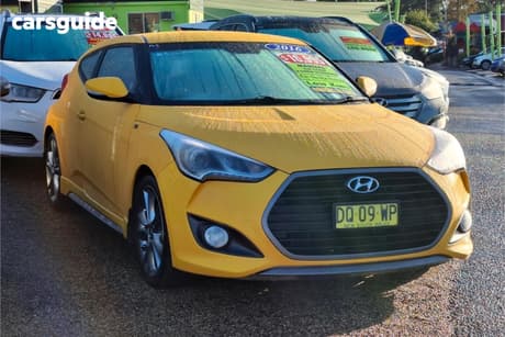 Yellow 2015 Hyundai Veloster Coupe Sr Turbo