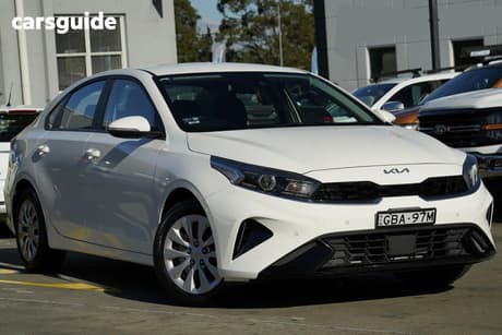 White 2024 Kia Cerato Sedan S
