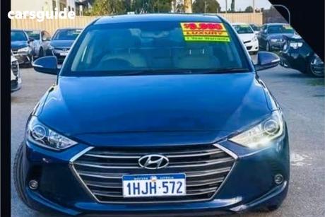 Blue 2017 Hyundai Elantra Sedan Elite 2.0 Mpi