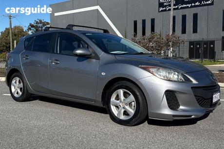 Silver 2013 Mazda 3 Hatchback Neo