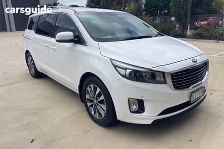 White 2017 Kia Carnival Wagon Sli