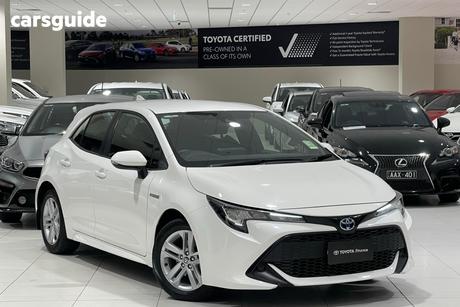 White 2020 Toyota Corolla Hatchback Ascent Sport (Hybrid)