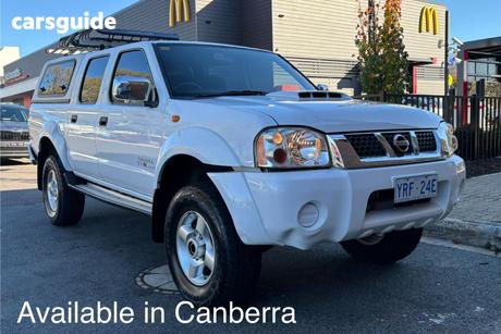 White 2013 Nissan Navara Dual Cab Pick-up St-R (4X4)