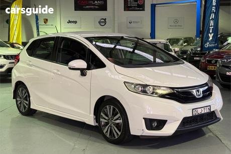 White 2016 Honda Jazz Hatchback Vti-S