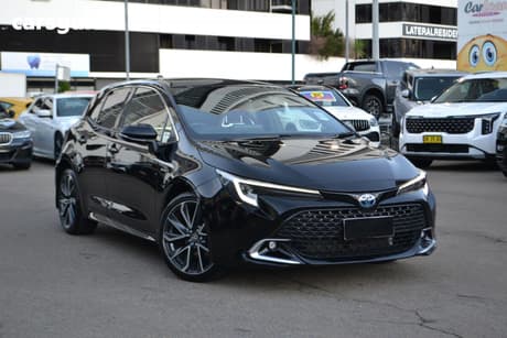 Black 2024 Toyota Corolla Hatchback Zr Hybrid