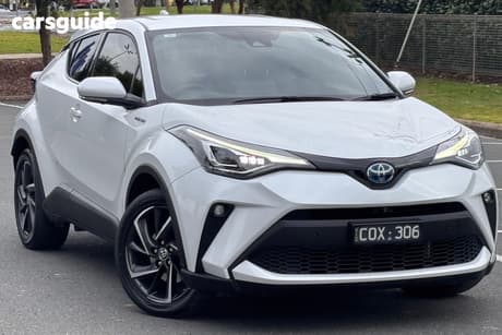 White 2023 Toyota C-HR Wagon Koba (2Wd) Hybrid