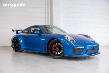 Blue 2018 Porsche 911 Coupe Gt3