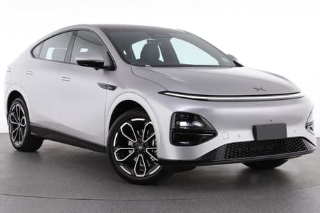 Silver 2026 Xpeng G6 SUV PERFORMANCE 4WD