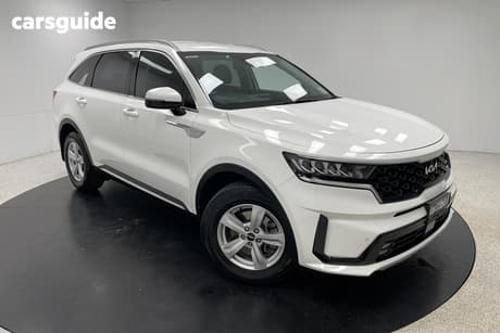White 2022 Kia Sorento Wagon S 7 Seat