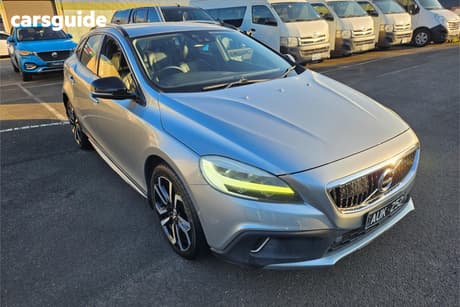 Silver 2017 Volvo V60 Wagon D4 Luxury