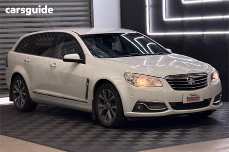 White 2014 Holden Calais Sportswagon