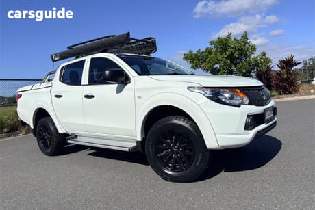 White 2017 Mitsubishi Triton Dual Cab Utility Glx (4X4)
