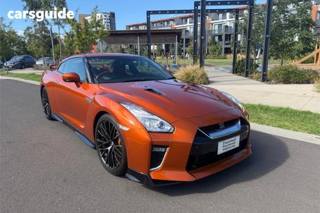 Bronze 2020 Nissan GT-R Coupe Premium