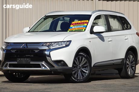 White 2019 Mitsubishi Outlander Wagon Es 7 Seat (2Wd)