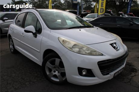 White 2012 Peugeot 207 Hatchback Xt