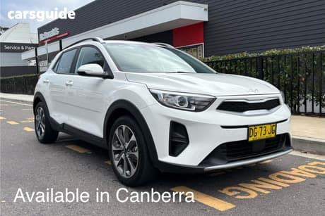 White 2023 Kia Stonic Wagon Sport