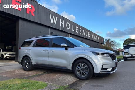 Silver 2021 Kia Carnival Wagon S