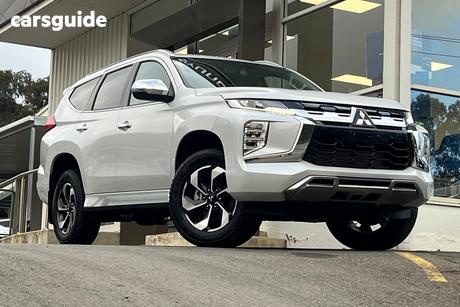 White 2024 Mitsubishi Pajero Sport Wagon Gls (4Wd) 7 Seat