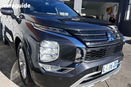 Grey 2024 Mitsubishi Outlander Wagon Ls 7 Seat (2Wd)