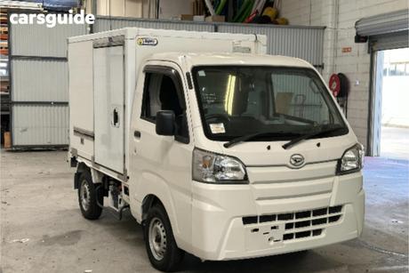 White 2019 Daihatsu HI-JET Cab Chassis Standard