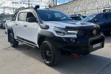 White 2021 Toyota Hilux Double Cab Pick Up Rugged X (4X4)